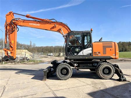Máy đào bánh lốp Hitachi ZX190W-5A