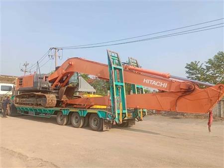 Máy đào bánh xích cần dài Hitachi ZX240LC-5G H20