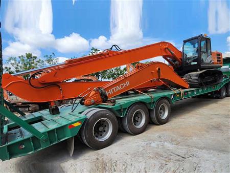 Máy đào bánh xích cần dài Hitachi ZX200LC-5G H18