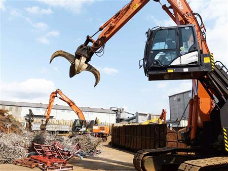 Máy xử lý vật liệu Hitachi ZX240LC-5G