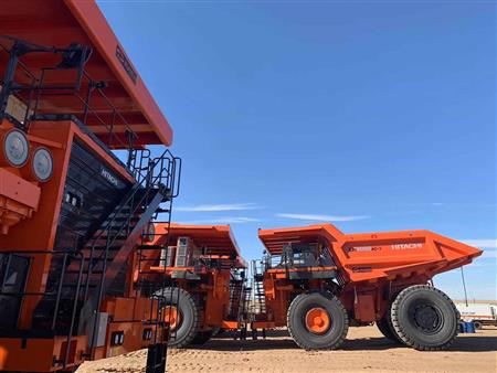 Xe ben chạy mỏ Hitachi EH4000AC-3