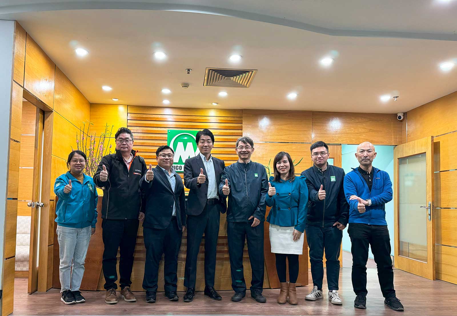 Các lãnh đạo cấp cao Hitachi thăm MICO tháng 02.2024