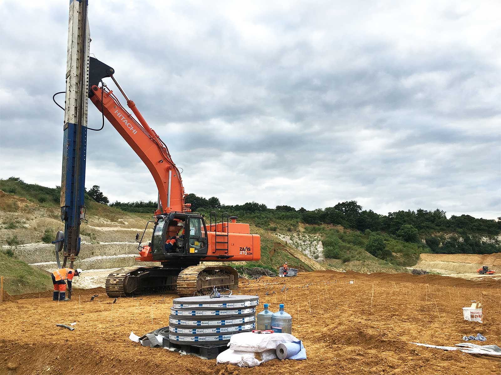 Máy đào bánh xích Hitachi ZX470LCH