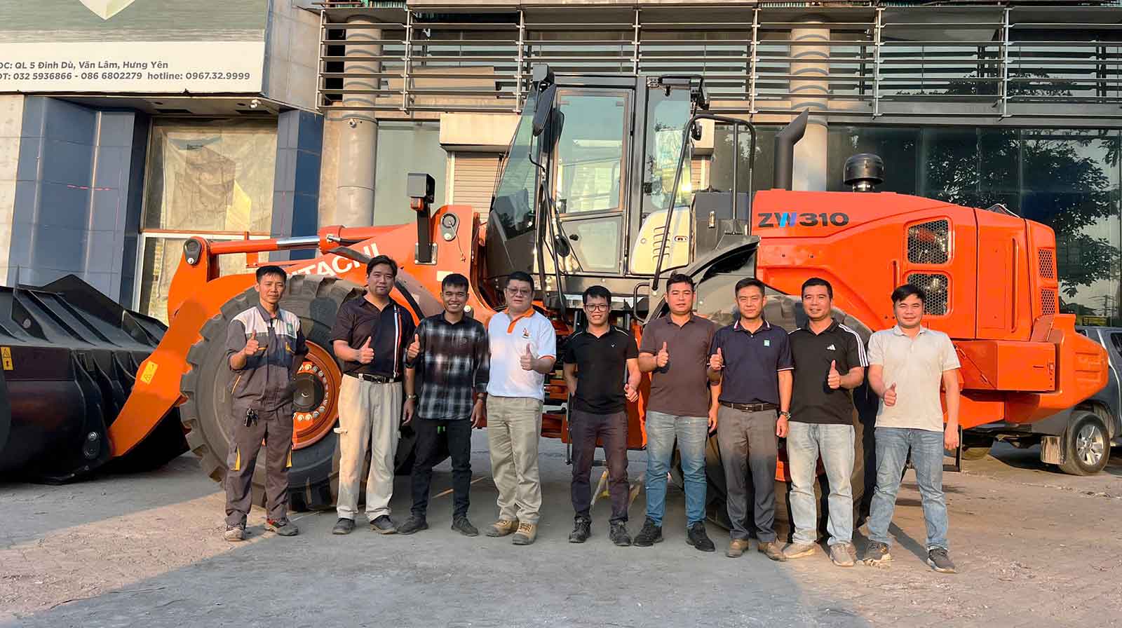 Chuyên gia Hitachi tổ chức buổi đào tạo vận hành máy xây dựng tại xưởng Mico tại Hưng Yên