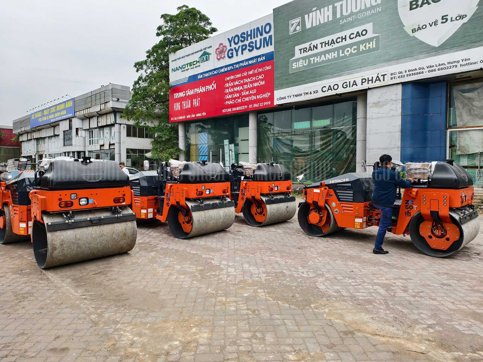 Xe lu rung tự trọng 4 tấn Hitachi ZC50T